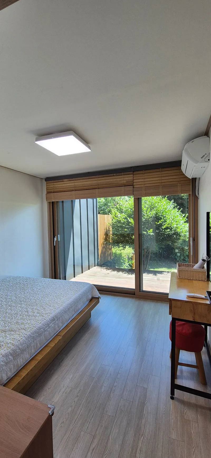 [Hangyeong, Jeju] Cozy stone wall two-room detached house with tangerine field view 3