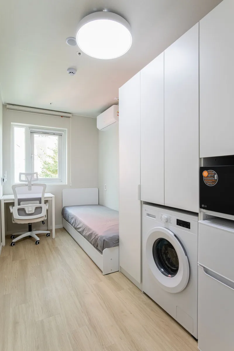 [Jongno, Seoul] Daehakro Full-option Room 302, 1 minute walk from Hyehwa Station, Seoul National University Hospital Sungkyunkwan Shuttle 10
