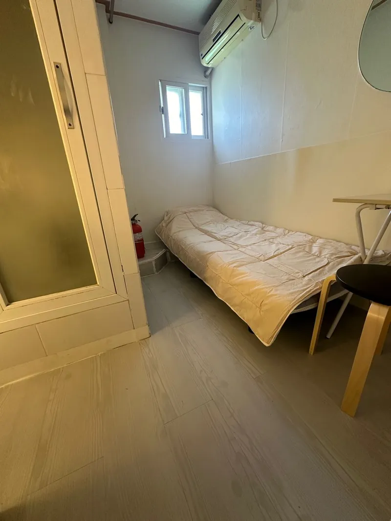 [Yeongdeungpo, Seoul] One-room gositel within walking distance of Yeouido 2
