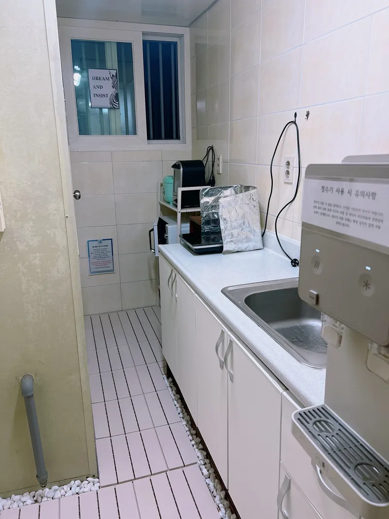[Buk-gu, Gwangju] Chonnam National University Back Gate Cost-effective One-Room Apartment 203 8