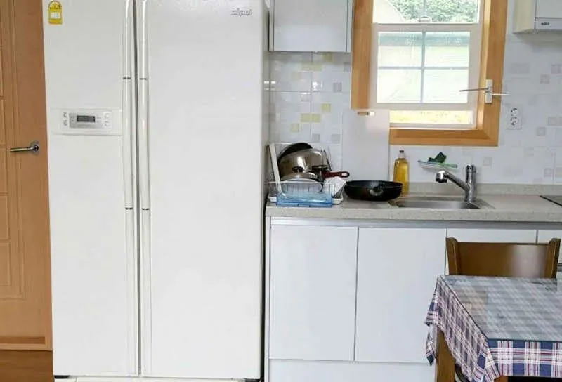[강원 양양] 남대천 바로 옆 펜션 분리형 원룸 8