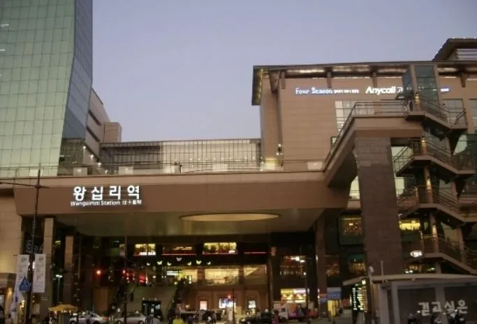 [서울 성동][왕십리역1분]성수서울숲뚝섬한양대/시티뷰/풀옵/반려동물/3~4 34