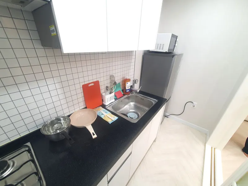 [Gumi] Fully remodeled, fully-furnished one-room apartment, Unit 202 12
