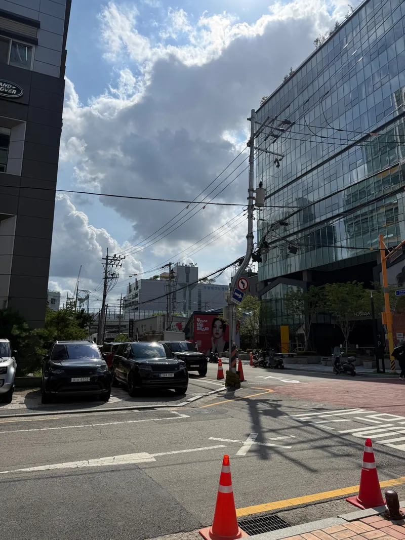 [Seongdong, Seoul] Seongsu Cafe Street Sunset Restaurant, Tongchang View, 1st Floor Convenience Store, Super Convenient, and Emotional Accommodation 12