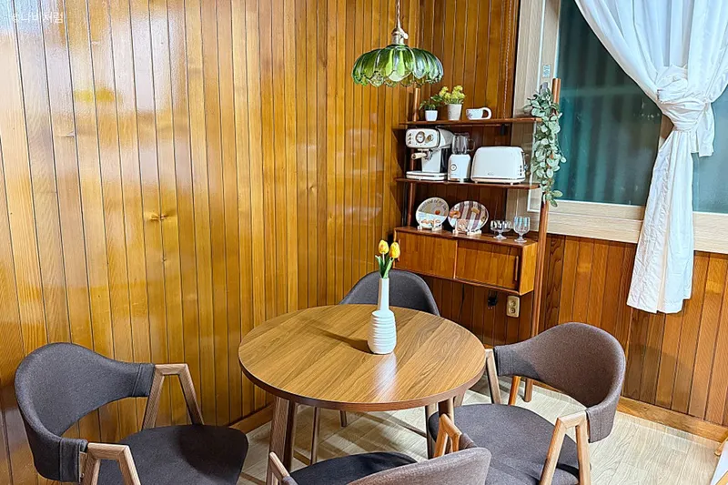 [Samdo 2-dong, Jeju][Jeju Tapdong] Old-fashioned House Vibe, Workcation Detached House, 100 Pyeong Yard, Three-Room 25