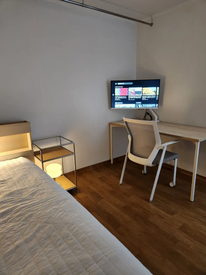 [Seongbuk, Seoul] A fully furnished, detached studio apartment in front of the main gate of Sungshin Women's University, with ample sunlight and a cozy atmosphere. 3