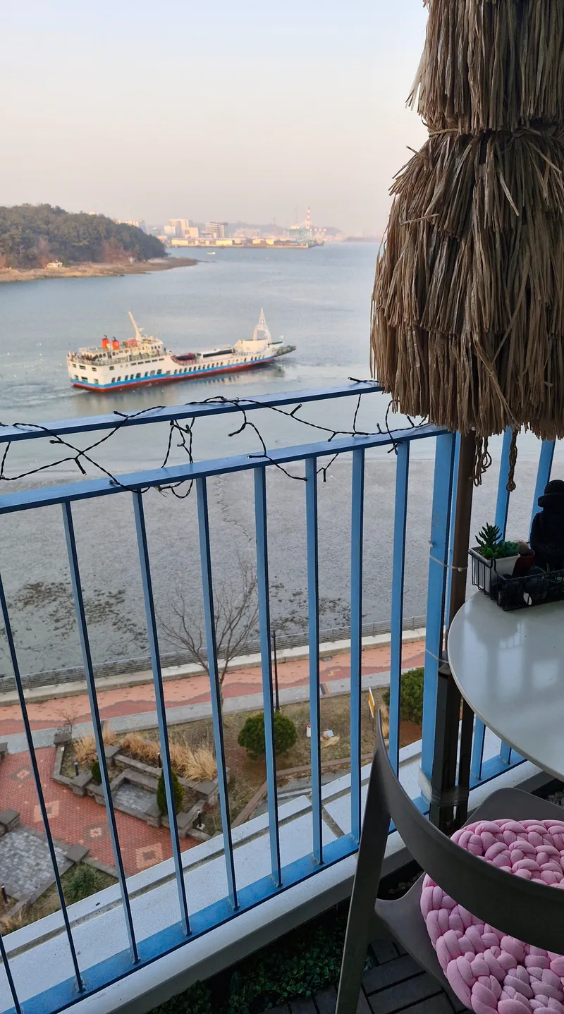 [Yeongjong, Incheon] Bt House (Love Yeongjong) Living for a Week #Netflix #Free Parking #King Bed #Dryer 24