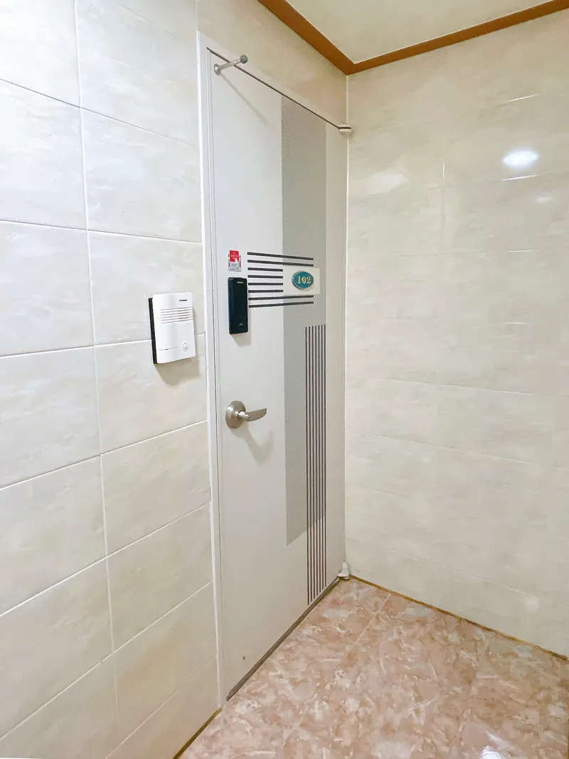 [Jongno, Seoul] Daehakro-style, fully furnished studio apartment #5 minutes from Hyehwa Station #7 minutes from Seoul National University Hospital 12