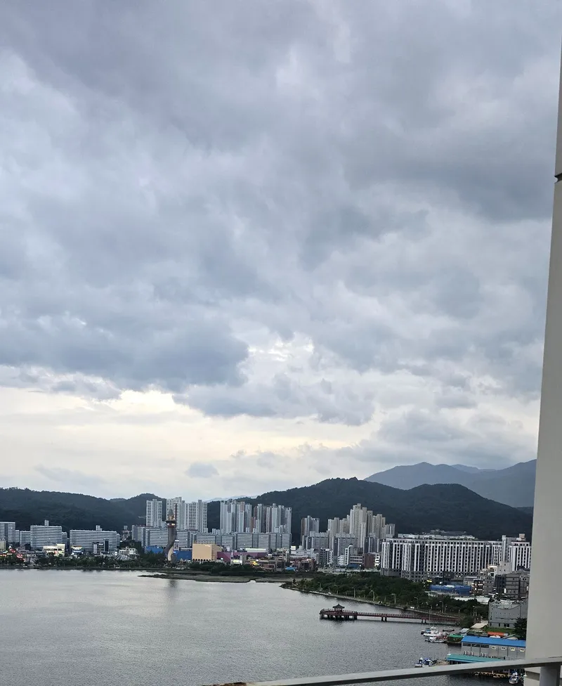 [Sokcho] The best night view of Cheongcho Lake 15