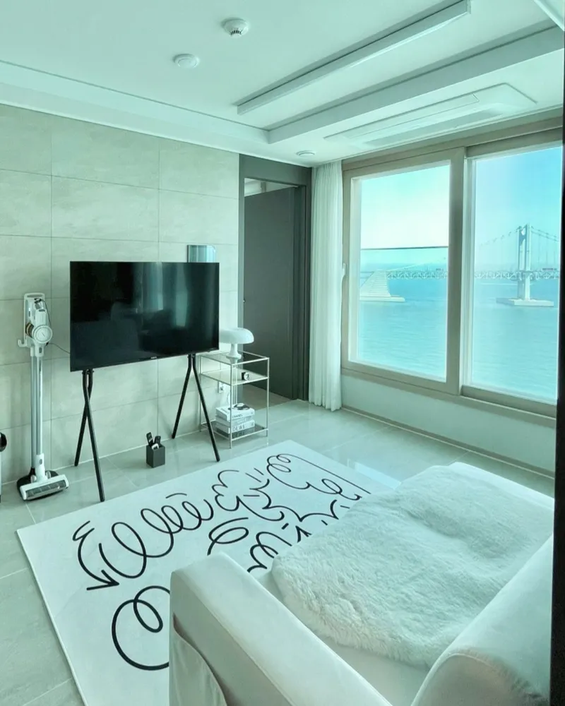 [Suyeong, Busan] 2-room apartment with a fantastic front view of Gwangan Bridge, available for 10 people at a special price. 11