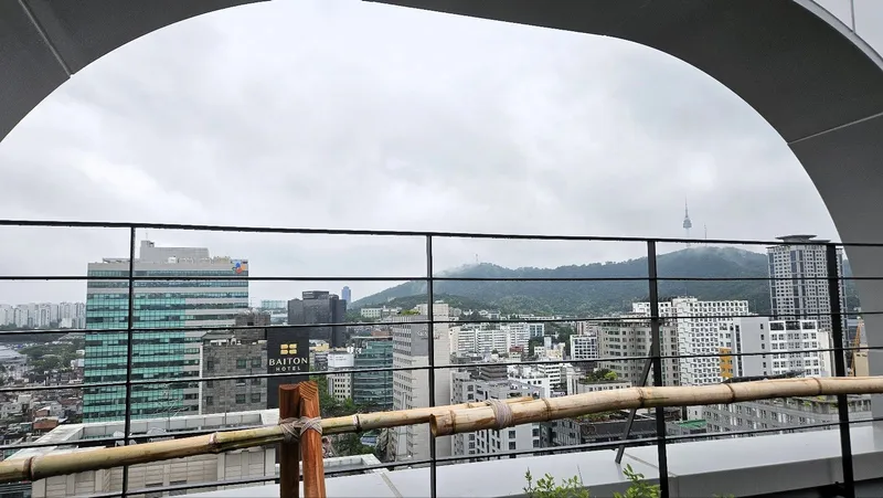 [서울 중구] 을지로 높은 시티뷰 4인 빌트인 복층형 무료헬스장 18