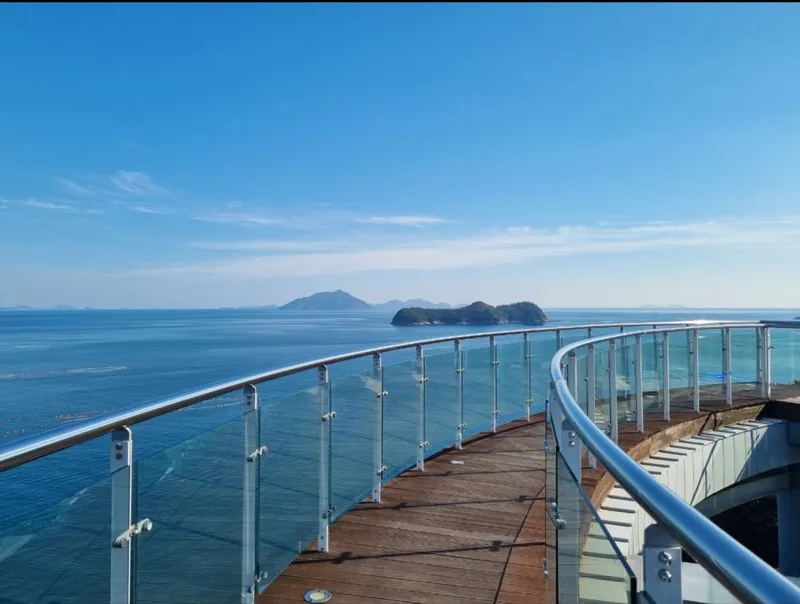 [Namhae] 141 pyeong independent Korean house with beautiful rafters, 5 minutes walk from German Village & the sea 57