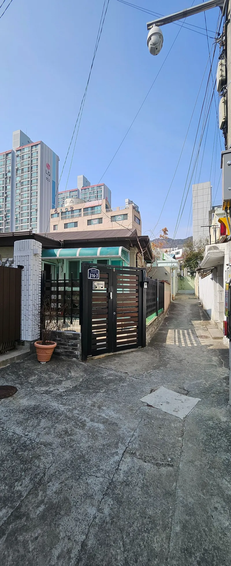 [Busanjin, Busan] 10-minute walk from Gaegeum Subway Station, 3-minute walk from Singaegeum Bus Stop 30