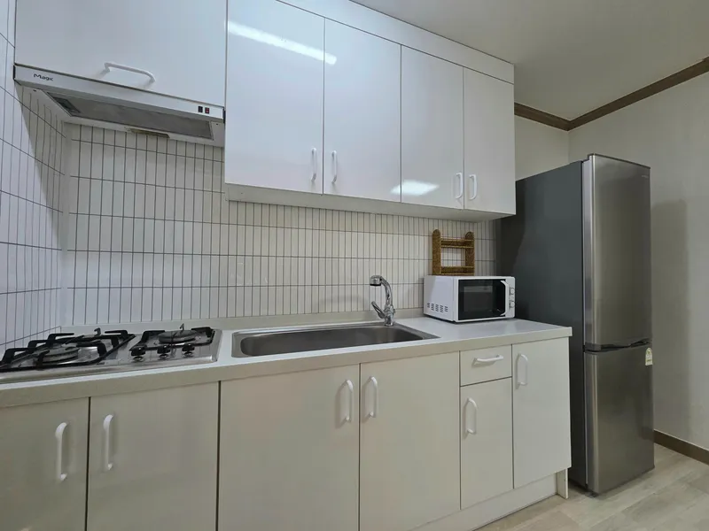 [Jeonju] Jeonbuk National University, 10-minute walk from the terminal, free parking, clean accommodation 204 15