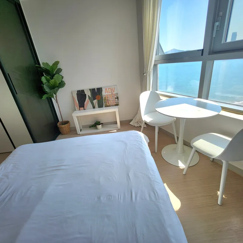 [Suyeong, Busan] A hot place, emotional accommodation just 1 minute from the beach 3