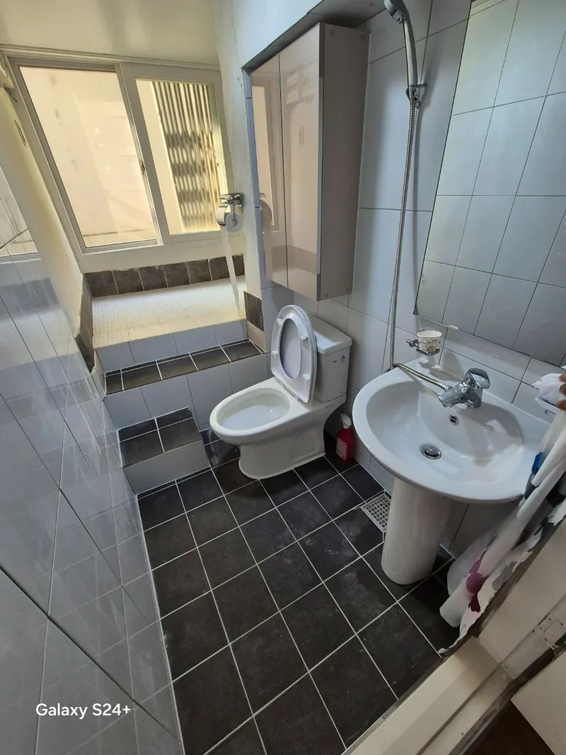 [Seodaemun, Seoul] Hongje-dong Hongjecheon two-room semi-basement 5