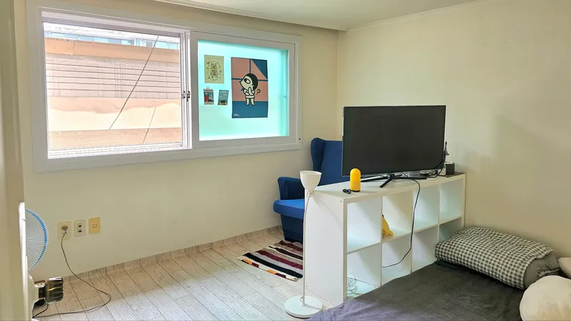 [Eunpyeong, Seoul] Room 3, well-lit, 15 minutes from Yeonsinnae, Hapjeong, Hongdae, and Jongno 2