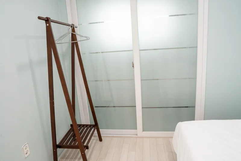 [Bupyeong, Incheon] 5 minutes walk to the station/Cozy house with good lighting in the immediate vicinity of the station/3 rooms, 2 bathrooms, 4 beds 6
