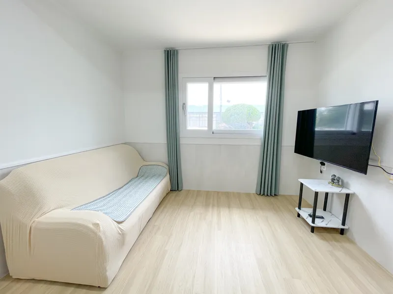 [제주 한경] 한적한 마을의 제주느낌 물씬 숙소 #프라이빗 #단독앞마당 5