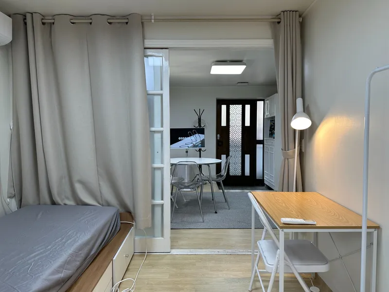 [Mapo, Seoul] 5-minute walk from Hapjeong Station, three-room 5