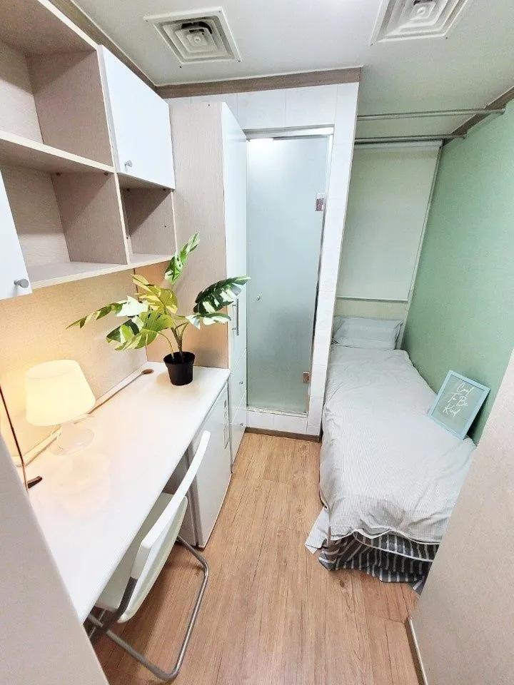Myeongnyun-dong One-Bedroom near Hyehwa