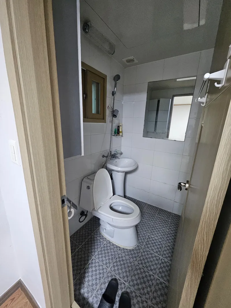 [Yuseong, Daejeon] Business trip/Near Yuseong Seon Hospital/Near the station (Spacious 1.5 room)/2nd floor 3
