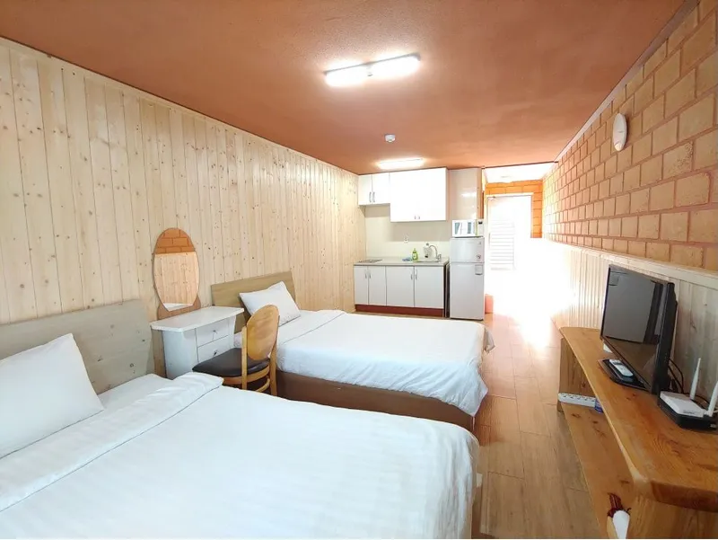 [Aewol, Jeju] 2-bedroom one-room pension #101 near Aewol Port 2
