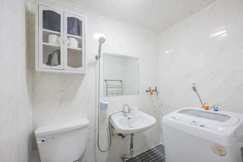 [Seocho, Seoul] 5 minutes walk from Nonhyeon Station Banpo/Gangnam 8
