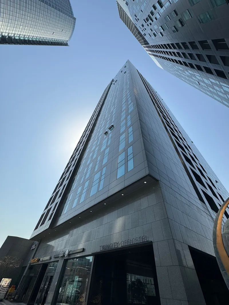[Yongsan, Seoul] High-rise view studio apartment connected to Seoul Station underground passage 12