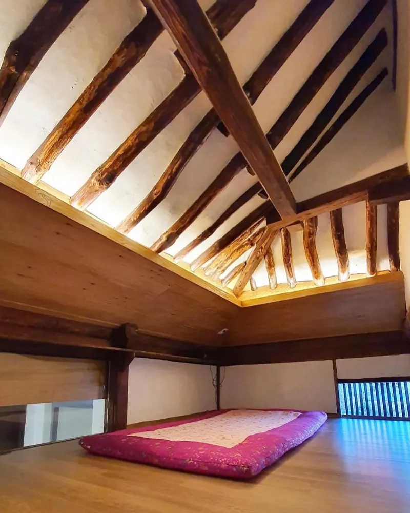 [Gangneung] 3-room Hanok detached house with a 100-pyeong wide yard 24