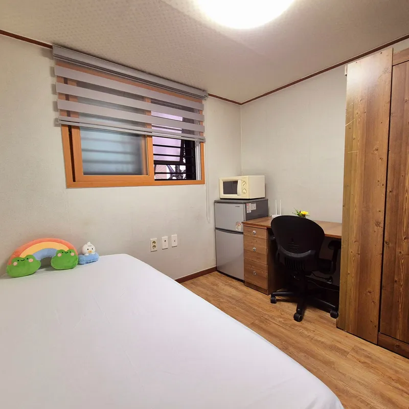 [Gwanak, Seoul] Fully-furnished one-room near Seoul National University 103 (semi-basement) 8
