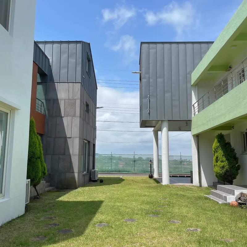 [Aewol, Jeju] Stone wall & grass yard, fully-optioned 1.5 room with cooking facilities (B101) 12