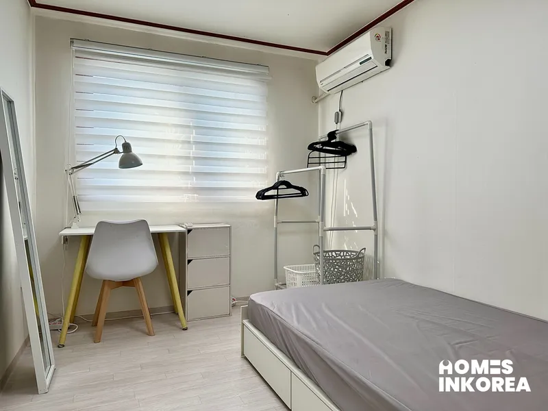 [Seodaemun, Seoul][Seoul Mapo] 7-minute walk from Hongik Univ. Station, three-room 4