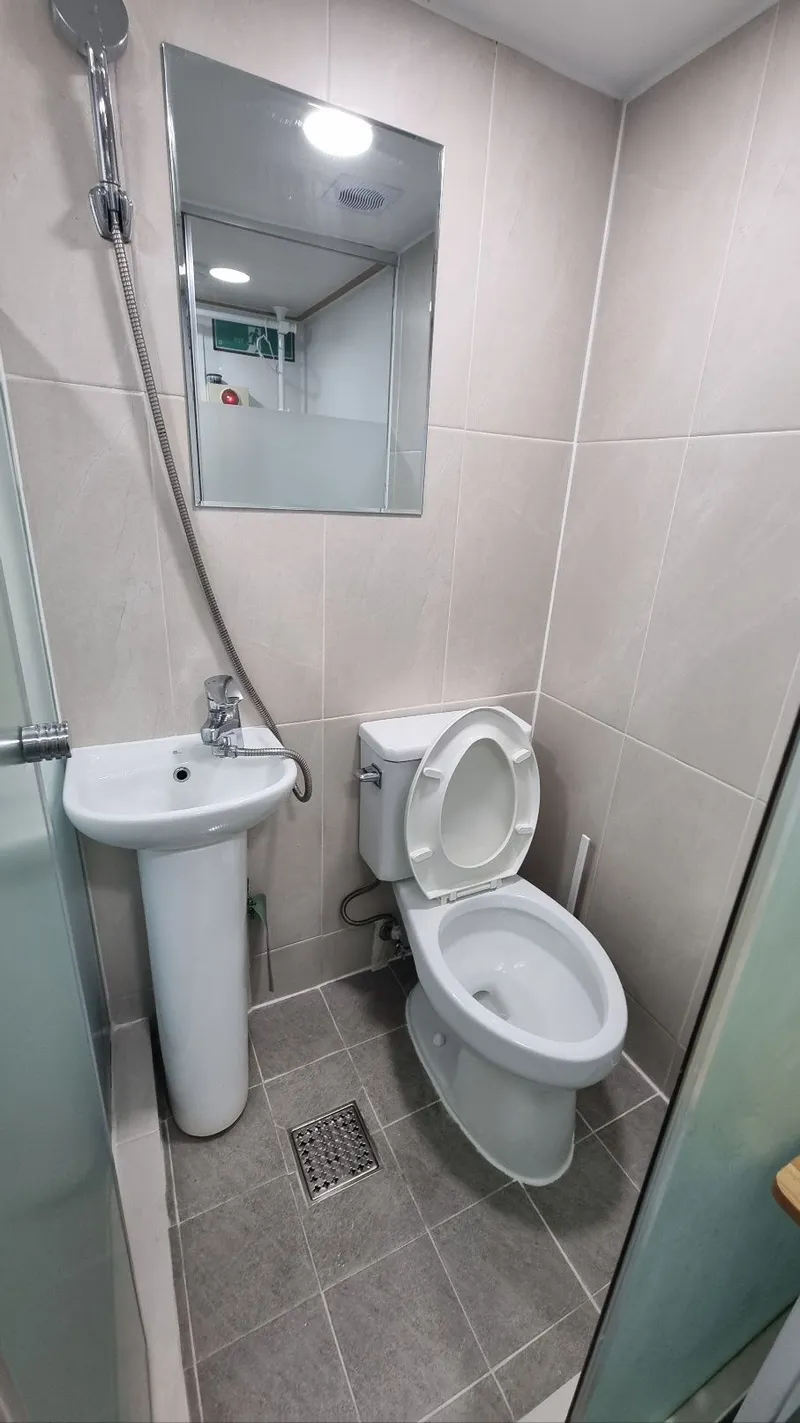[Seocho, Seoul] Banpo Gangnam Clean and Safe Single-Person Accommodation: One Room 4