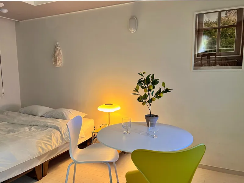 [Jung-gu, Daegu] 1 minute from Dongseong-ro/Full option/One room/Safe space/Netflix/Residence 6