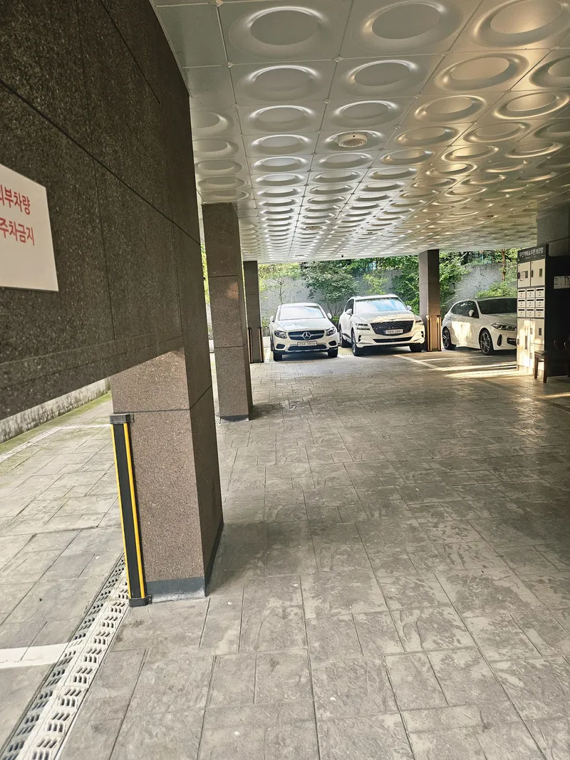 [Seocho, Seoul][Gangnam/Seorae Village] 2BR Private Rooftop / Max 7 25