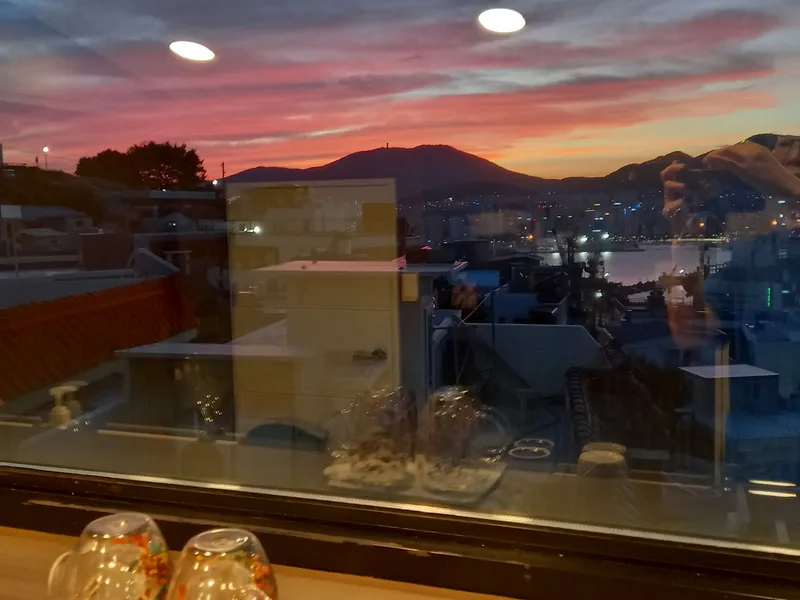 [Yeongdo, Busan] Cheonghak-dong Panoramic Ocean View Six House 10