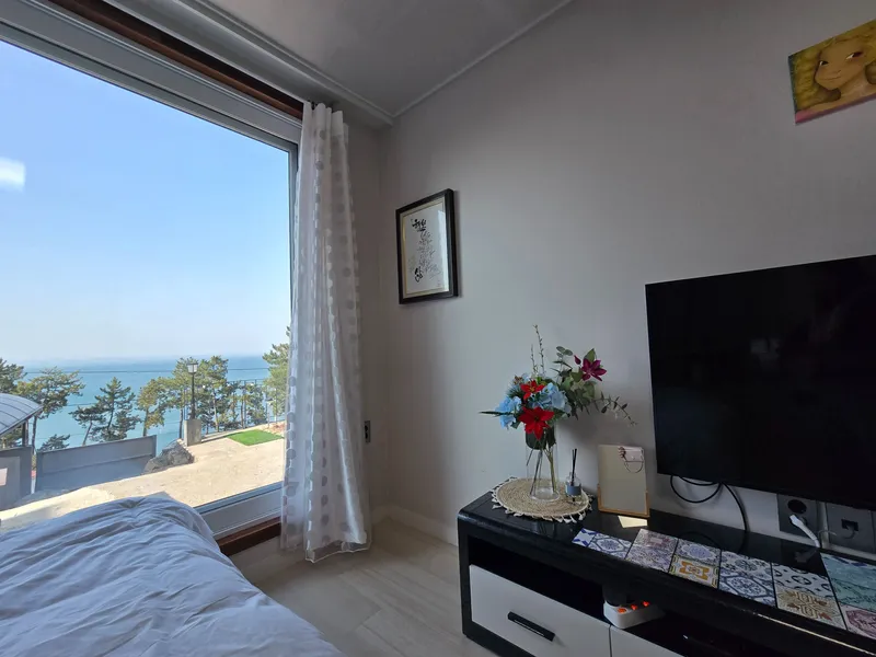 [Namhae] A place where you can take in the red sunset sky and blue sea at a glance 5