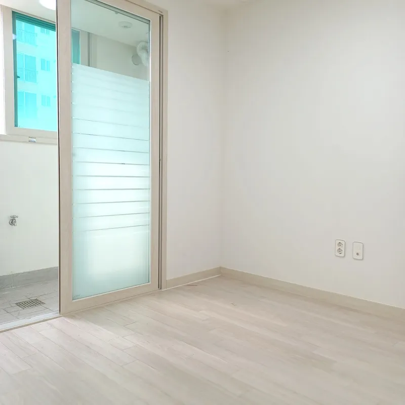 [Gangseo, Seoul] Newly built 3-room apartment, 10 minutes from Hwagok Station, free parking, 7th floor, wide view 4