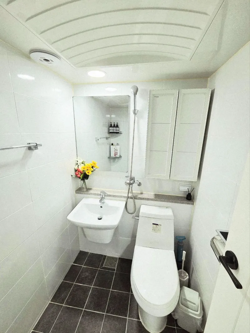 [Cheonan][Cheonan, South Chungcheong Province] 5-minute drive from Cheonan Station, fully equipped three-room apartment with comfortable, clean, and emotional atmosphere. 5