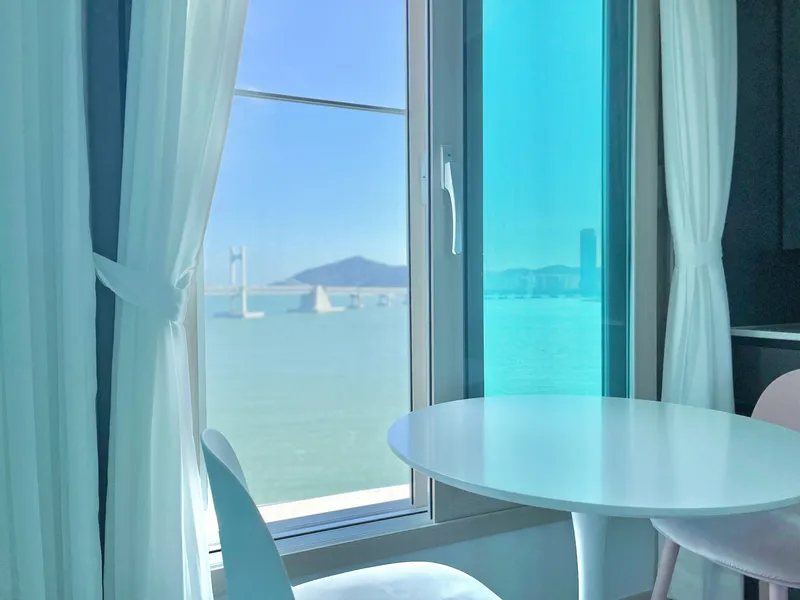[Suyeong, Busan] 2-room apartment with a fantastic front view of Gwangan Bridge, available for 10 people at a special price. 5