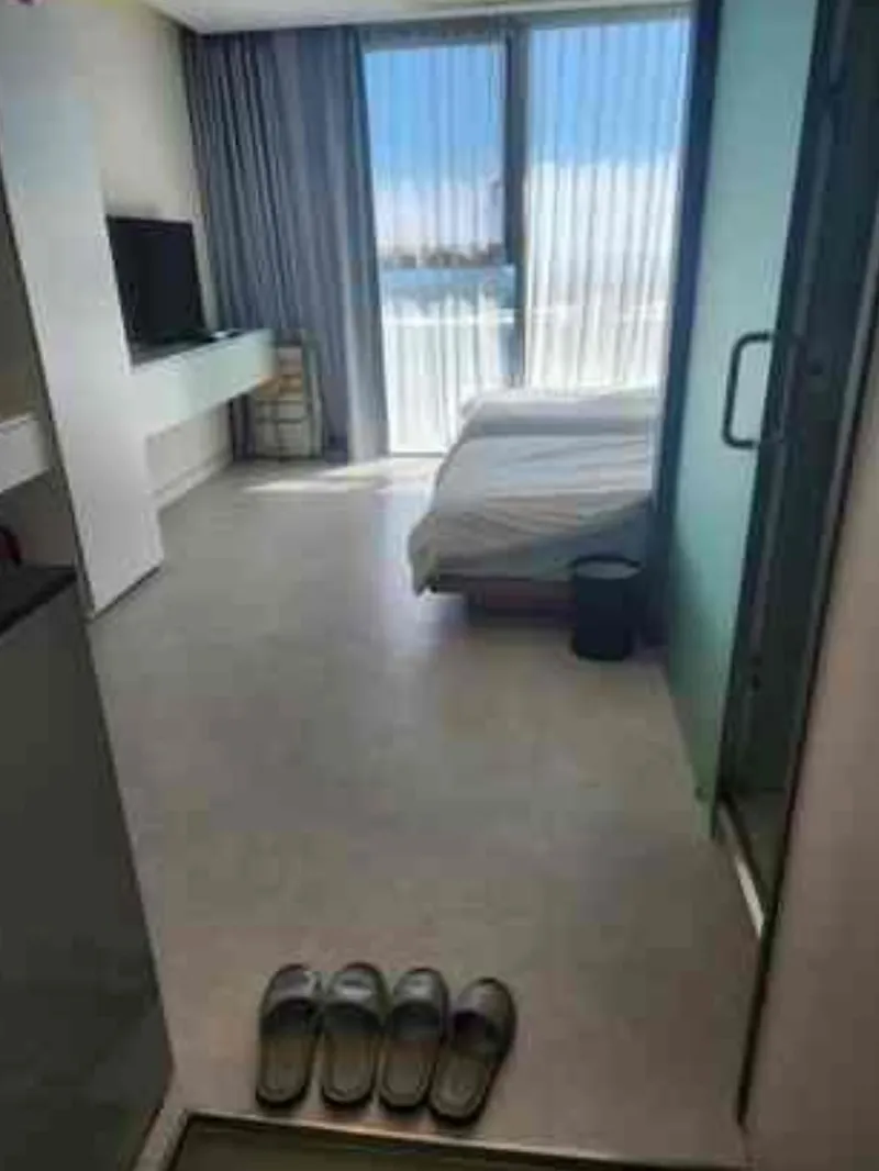 [Topyeong-dong, Seogwipo] Hotel-style one-room with an ocean view 3