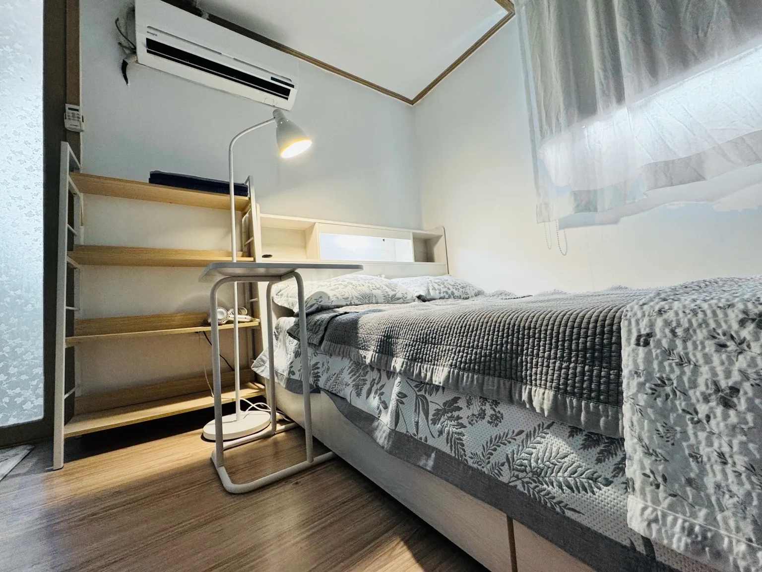 Yeonnam-dong One-Bedroom House near Hongik Univ.