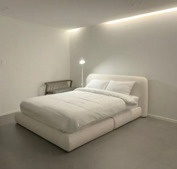 [Yongsan, Seoul] Yongridan-gil / 3 minutes from Samgakji Station / 10 minutes by car from Yongsan Station / 5 minutes by subway from Seoul Station 5