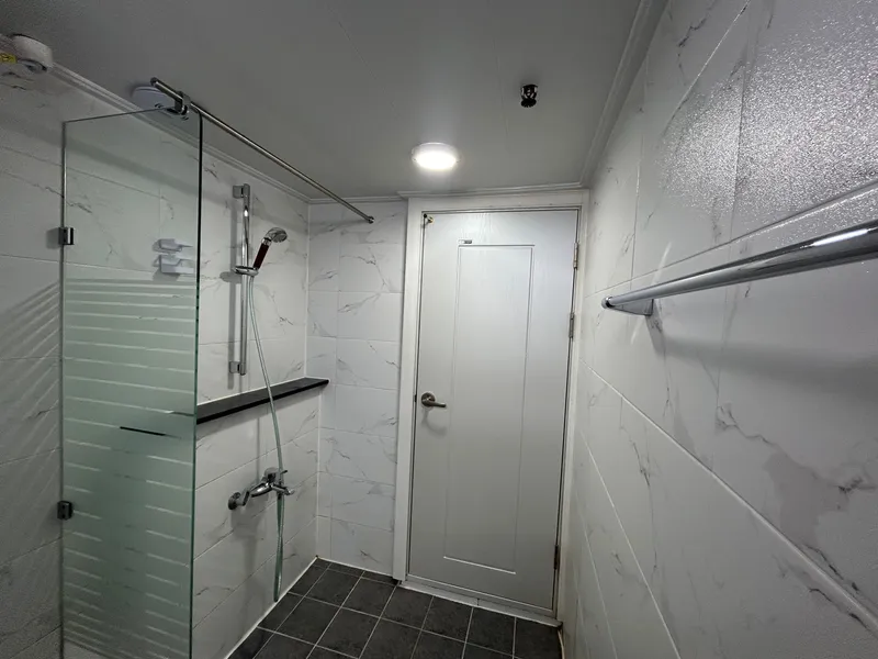 [Suyeong, Busan] Two queen beds OK, prime spot for Gwangan Bridge view/drone show OK, 1 minute walk to the beach OK 19