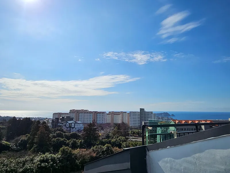 [Seoho-dong, Seogwipo] Three-Room + @ (Attic, Terrace) Ocean View Accommodation 36