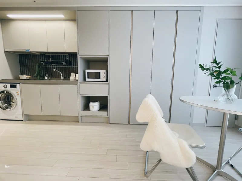 [Songpa, Seoul] 3 minutes from Jamsil Saenae Station | Newly built, ultra-clean apartment with laundry and cleaning by the host. 5