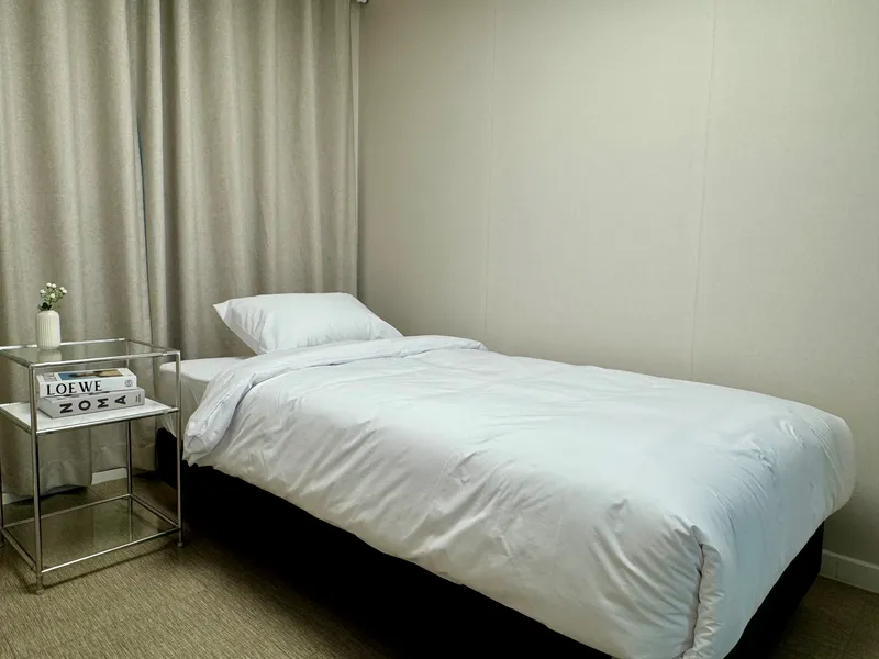 [Yeongjong, Incheon] 5 minutes from Yeongjong Unseo Station, 3 rooms/2 bathrooms, hotel bedding, convenience store 30s 22