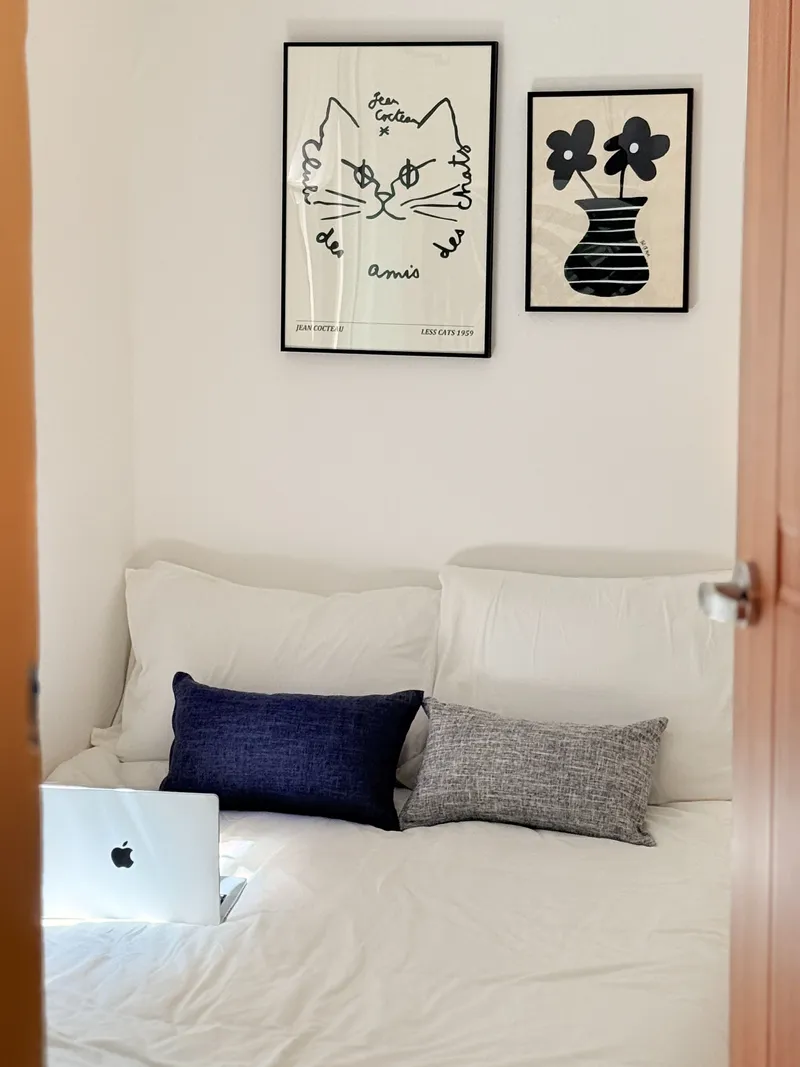 [Guro, Seoul] Fully furnished, white wood-toned two-room apartment, 10 minutes from Gaebong Station 18