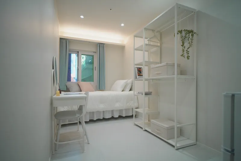 [Mapo, Seoul] Private single room at Hongik Univ. entrance station #Women only #Location gangster 7
